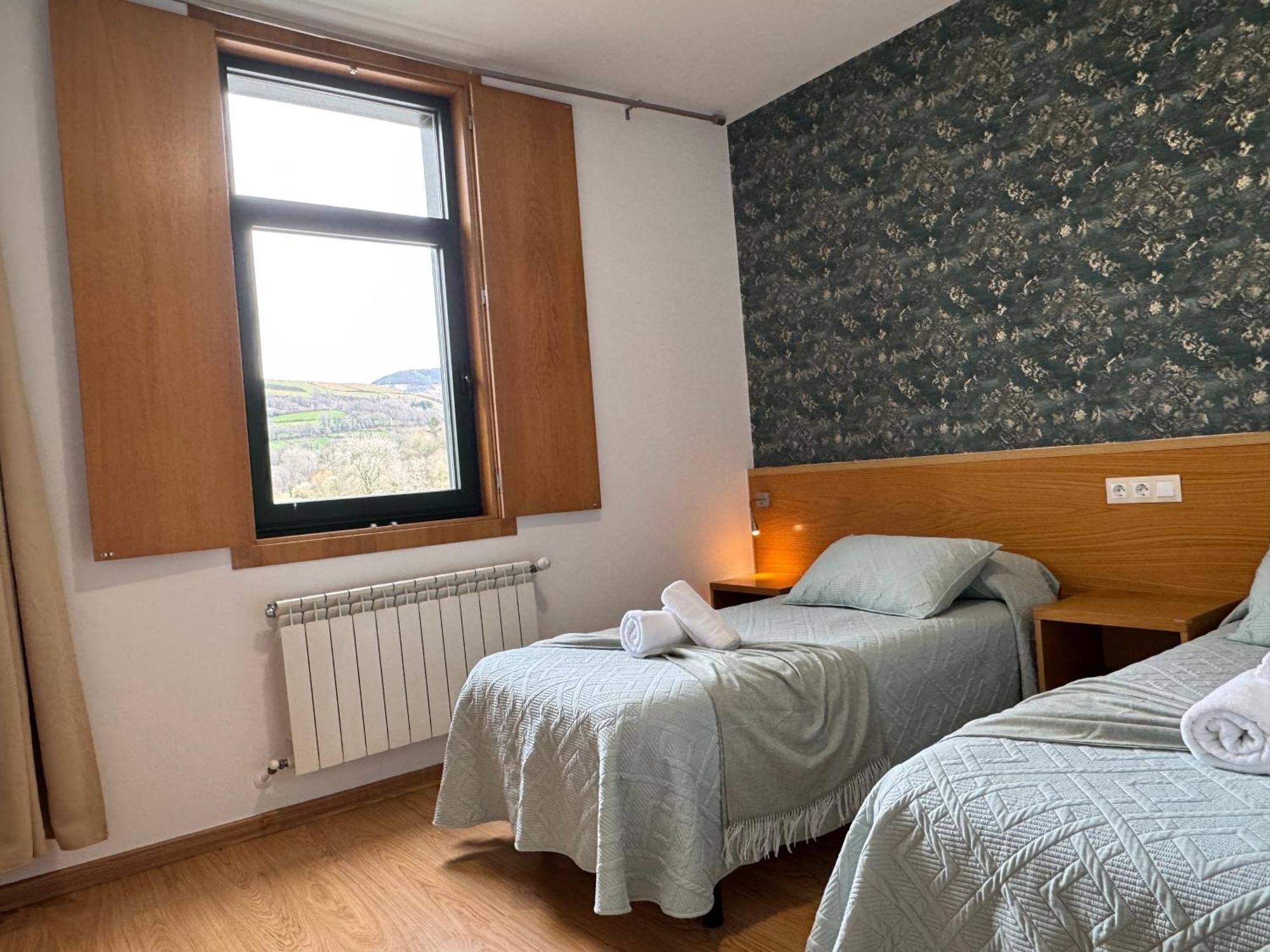 Complexo Xacobeo Hotel Triacastela Luaran gambar