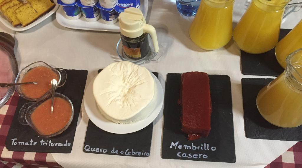Complexo Xacobeo Hotel Triacastela Luaran gambar