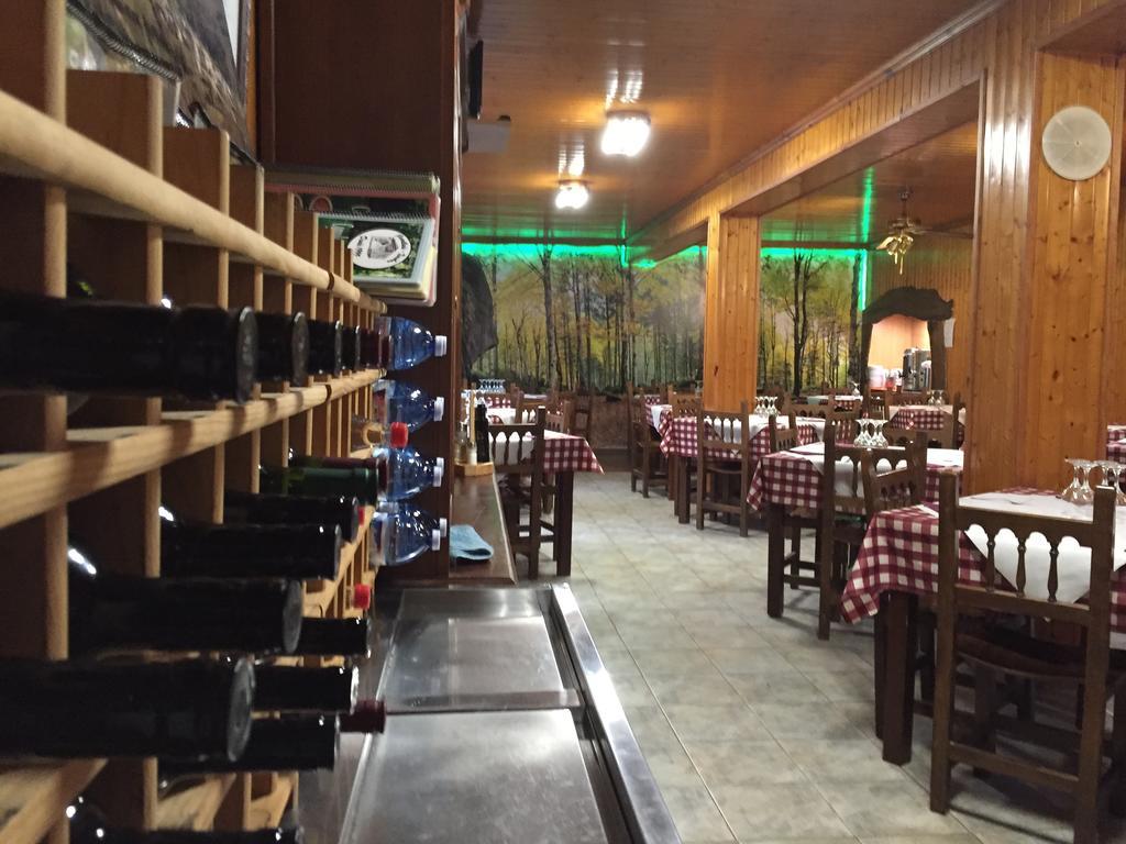 Complexo Xacobeo Hotel Triacastela Luaran gambar